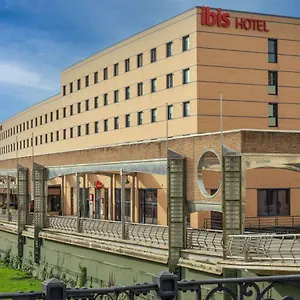 2* מלון Ibis Centro Ciudad